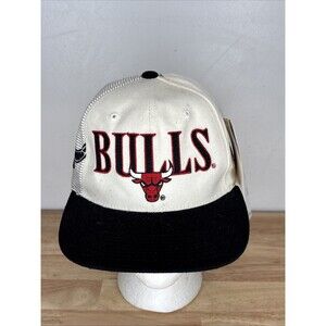 NOS Vintage RARE Sports Specialties Chicago Bulls 90’s Ivory SnapBack Hat NBA